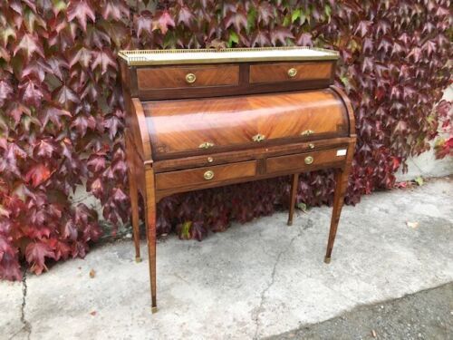 Élégant bureau à cylindre Louis XVI - Restauré (en cours de restauration)_car 1390